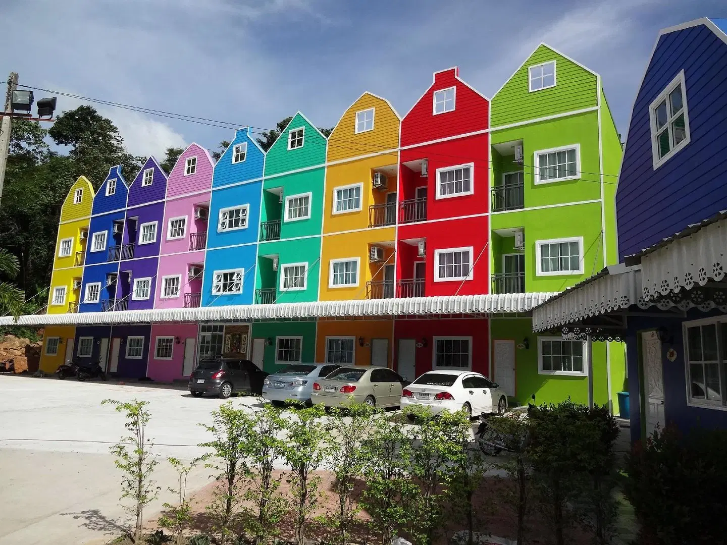 Holland Resort Phuket EXTERIOR
