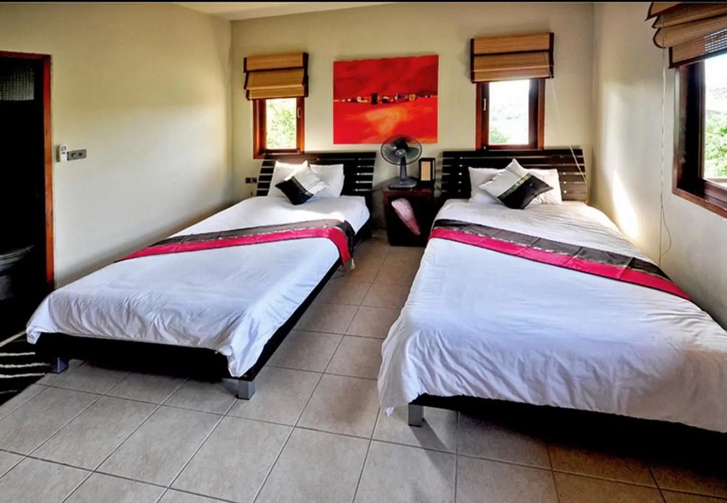 Temple Gardens ROOM_EXAMPLE