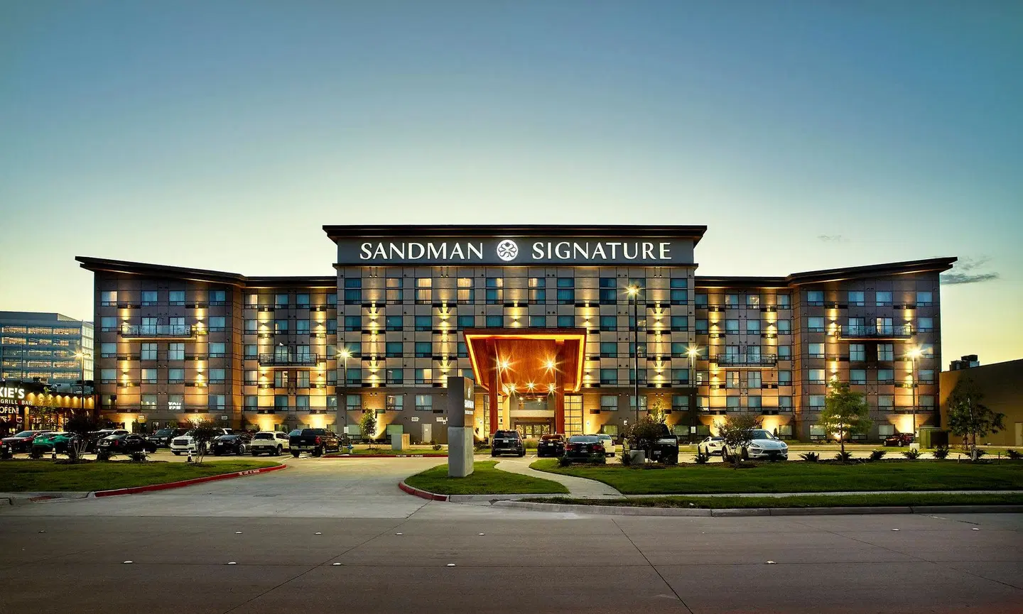 Sandman Signature Plano-Frisco Hotel EXTERIOR