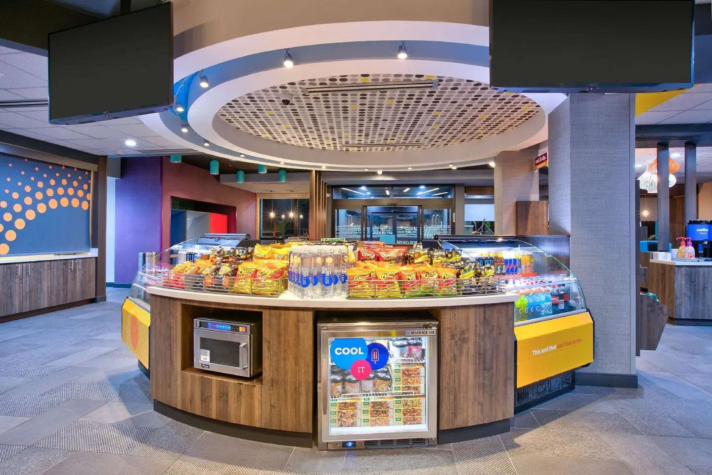 Tru By Hilton San Antonio At The Rim Restaurant