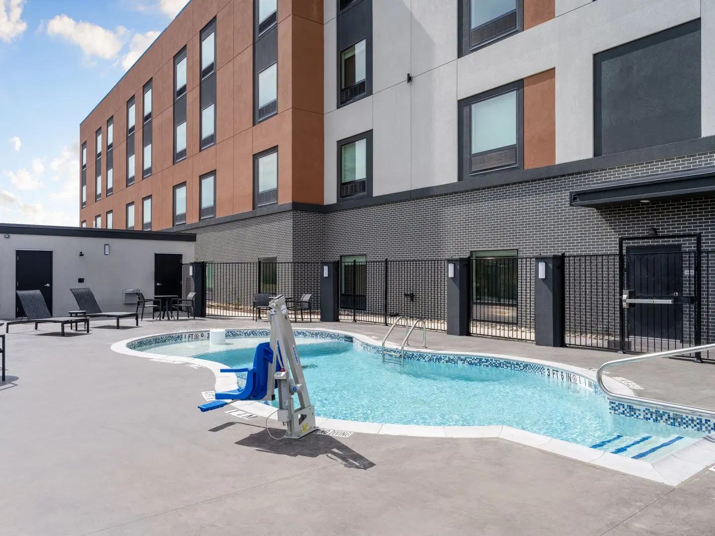 Atwell Suites Fort Worth Alliance Area OUTDOOR_POOL