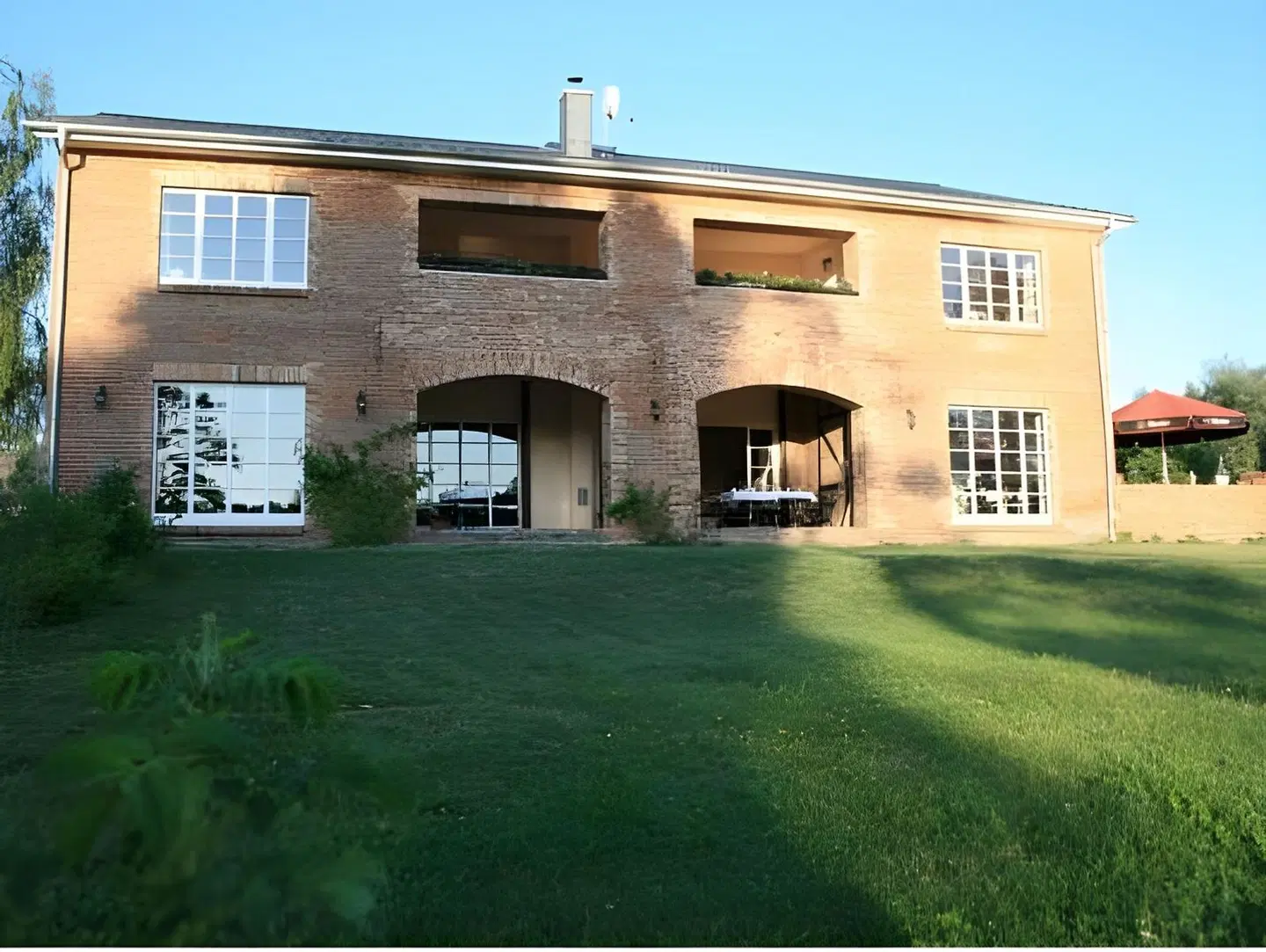Ars Vivendi EXTERIOR