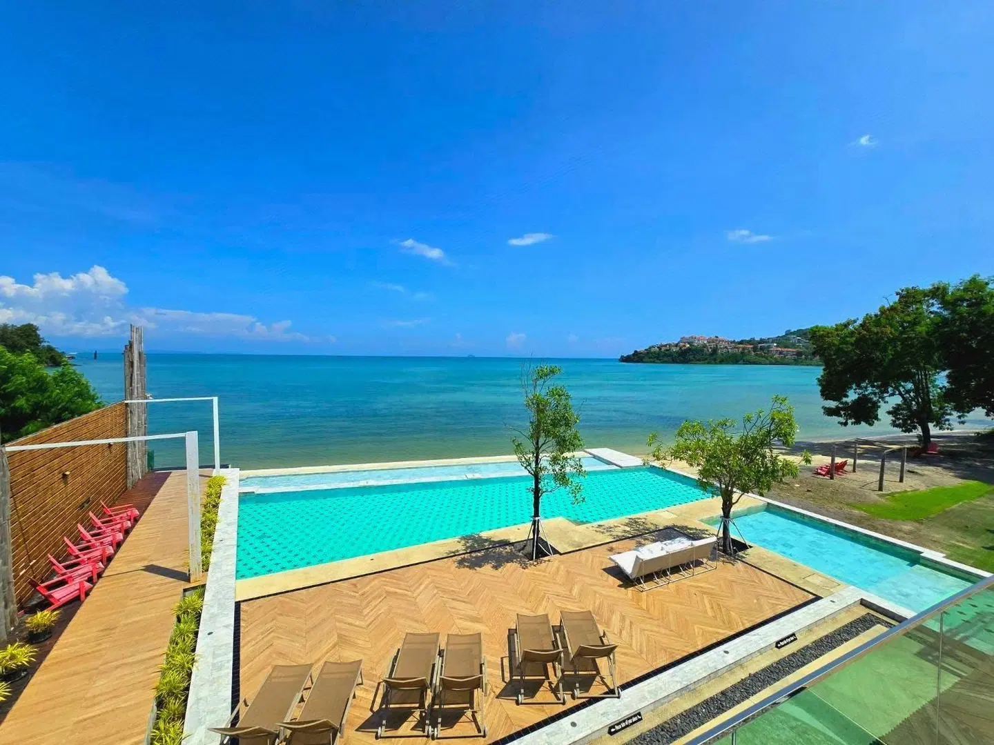 Charcoal Panwa Beach OUTDOOR_POOL