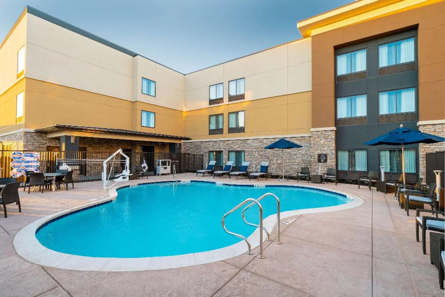 Homewood Suites by Hilton Livermore, CA OUTDOOR_POOL