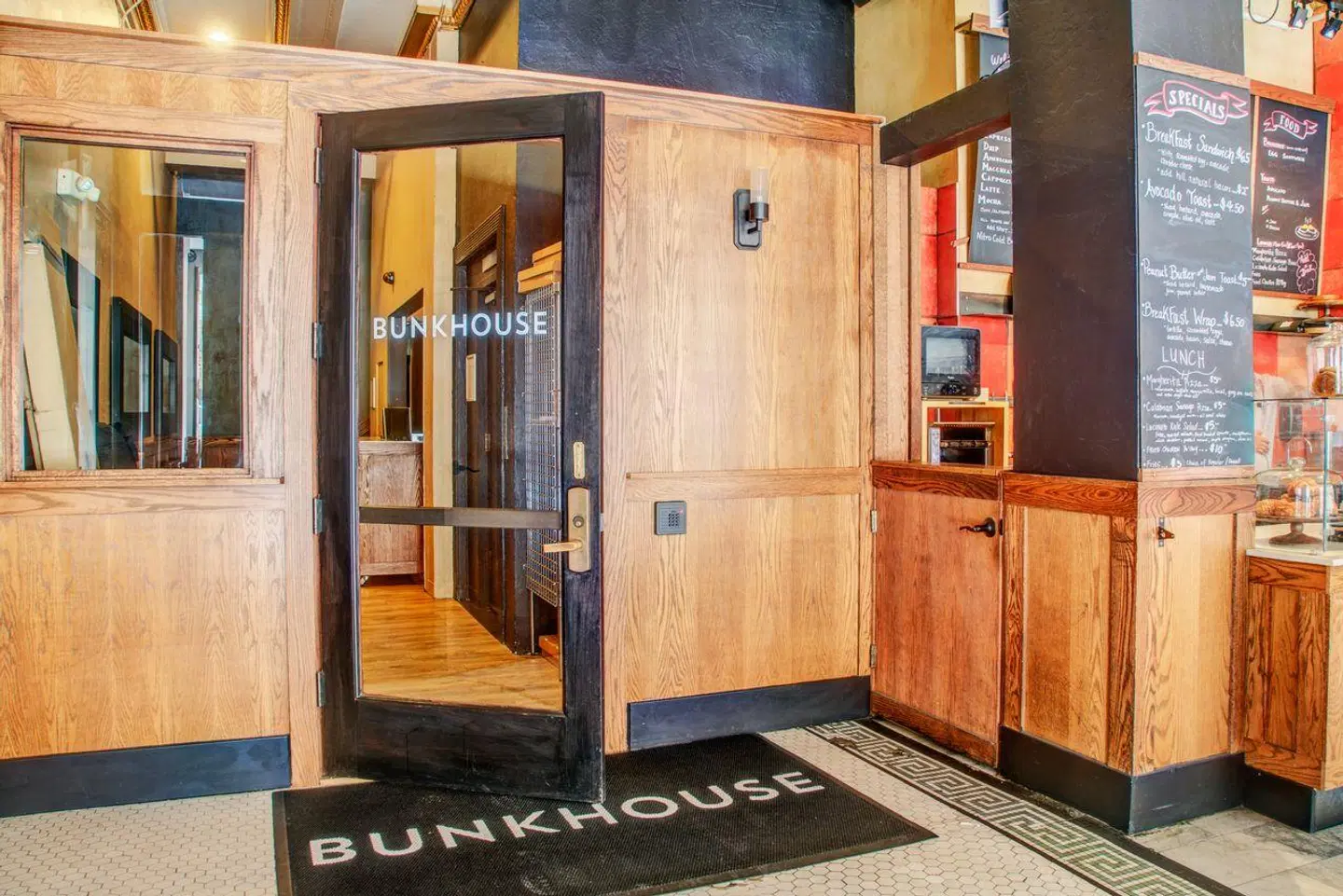 The Bartlett Hotel and Guesthouse LOUNGE_LOBBY