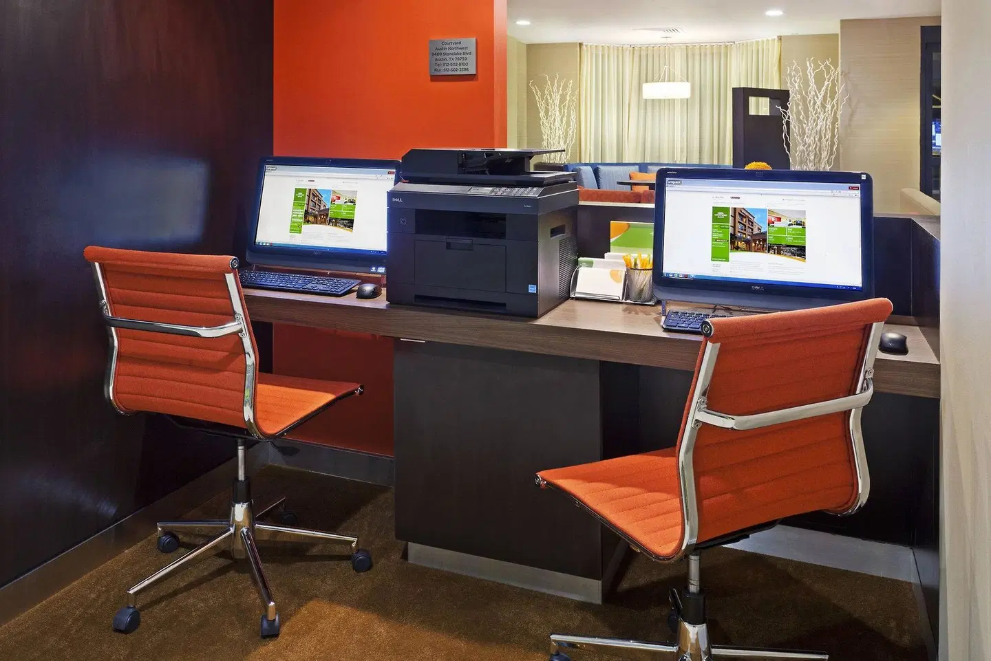 Courtyard by Marriott Austin The Domain Area Bar