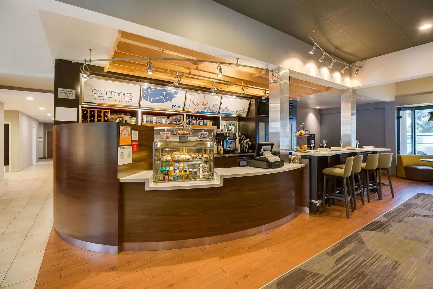 Sonesta Select Huntington Beach Fountain Valley Bar