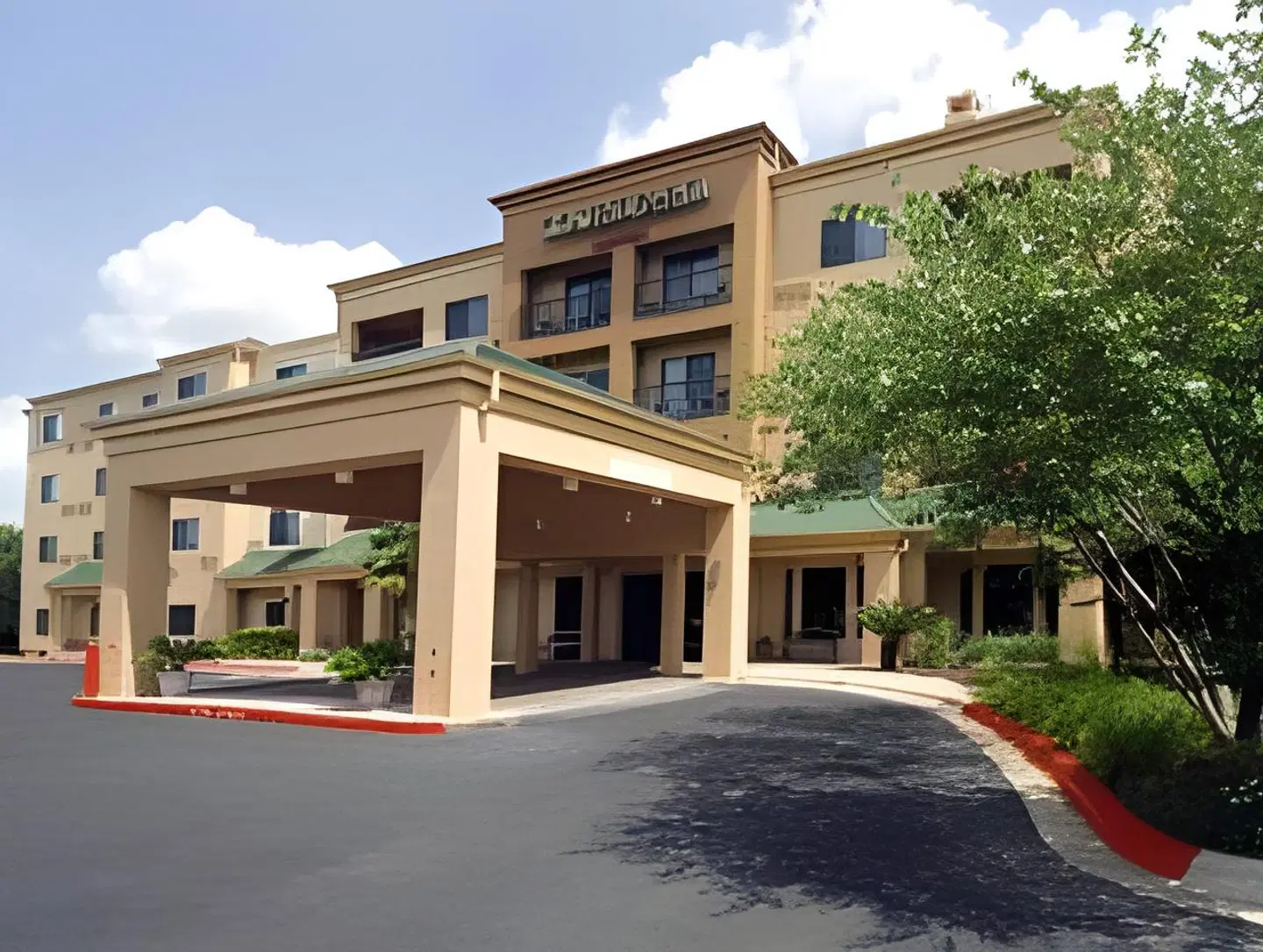 Courtyard by Marriott Austin The Domain Area EXTERIOR