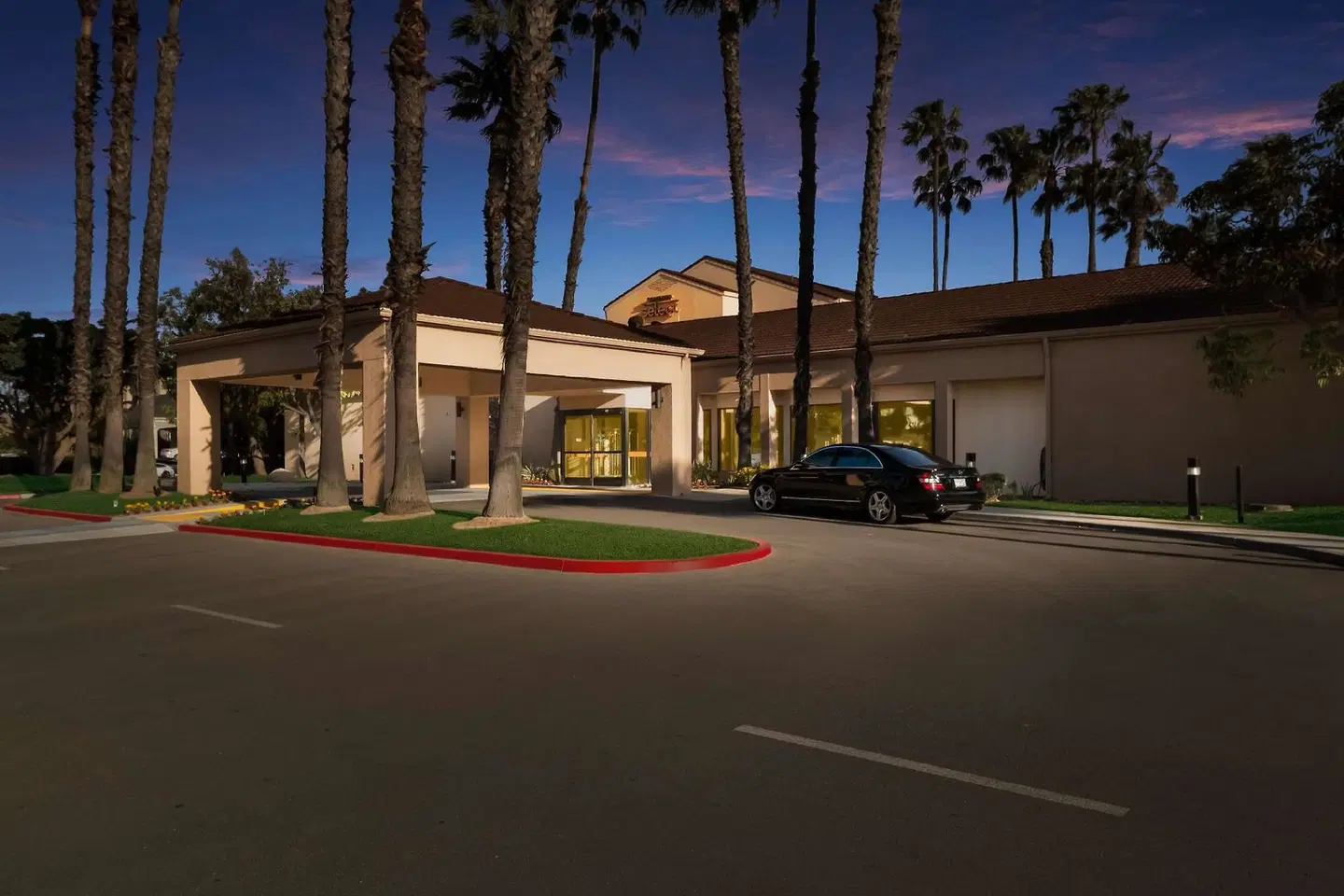 Sonesta Select Huntington Beach Fountain Valley EXTERIOR