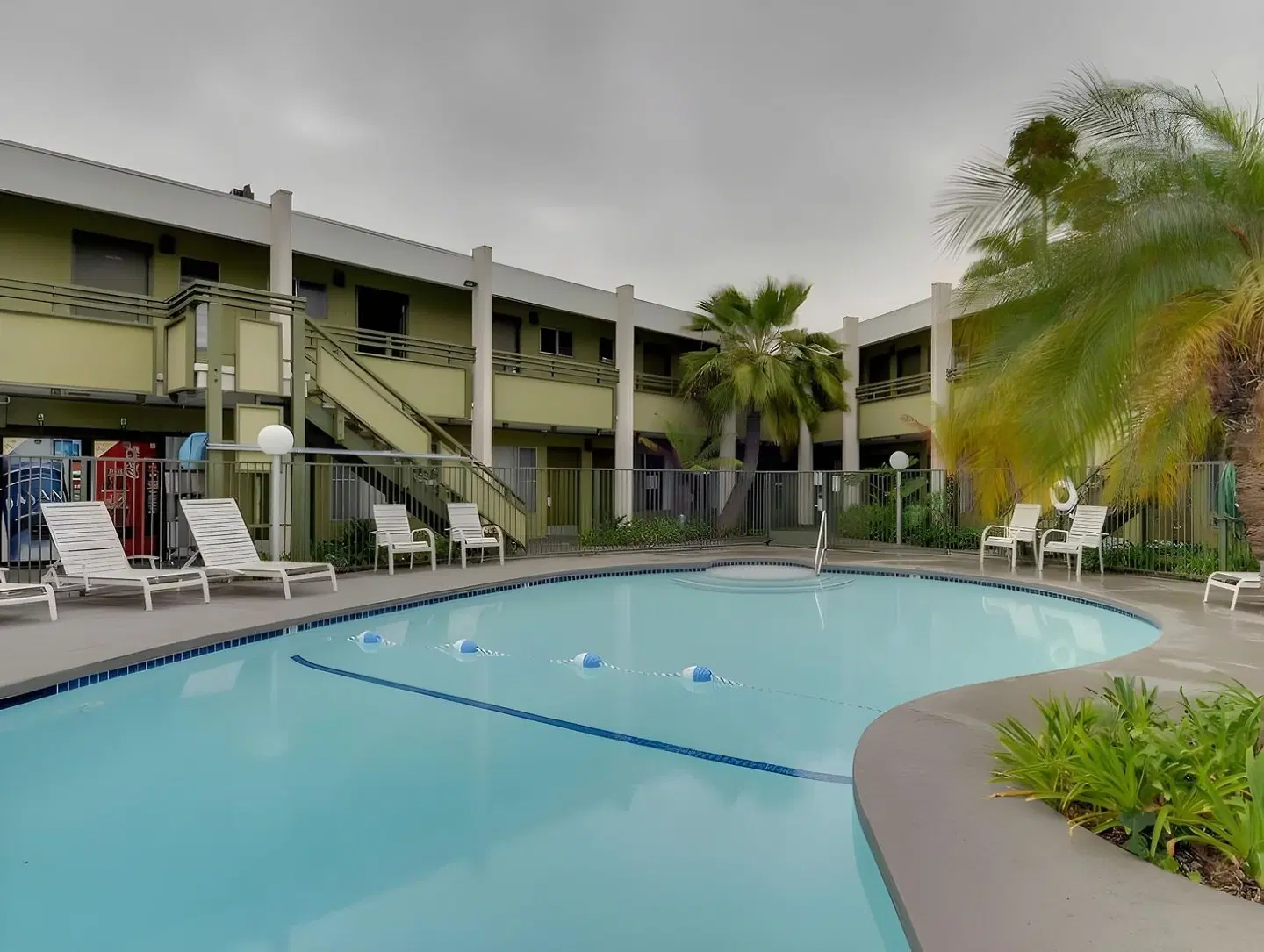 Sea Harbor Hotel OUTDOOR_POOL