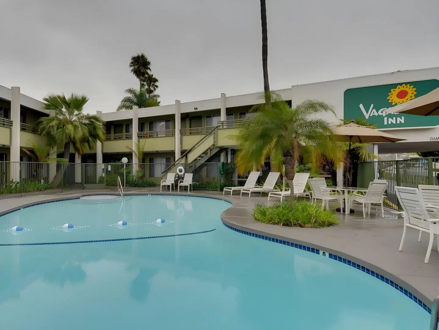 Sea Harbor Hotel OUTDOOR_POOL