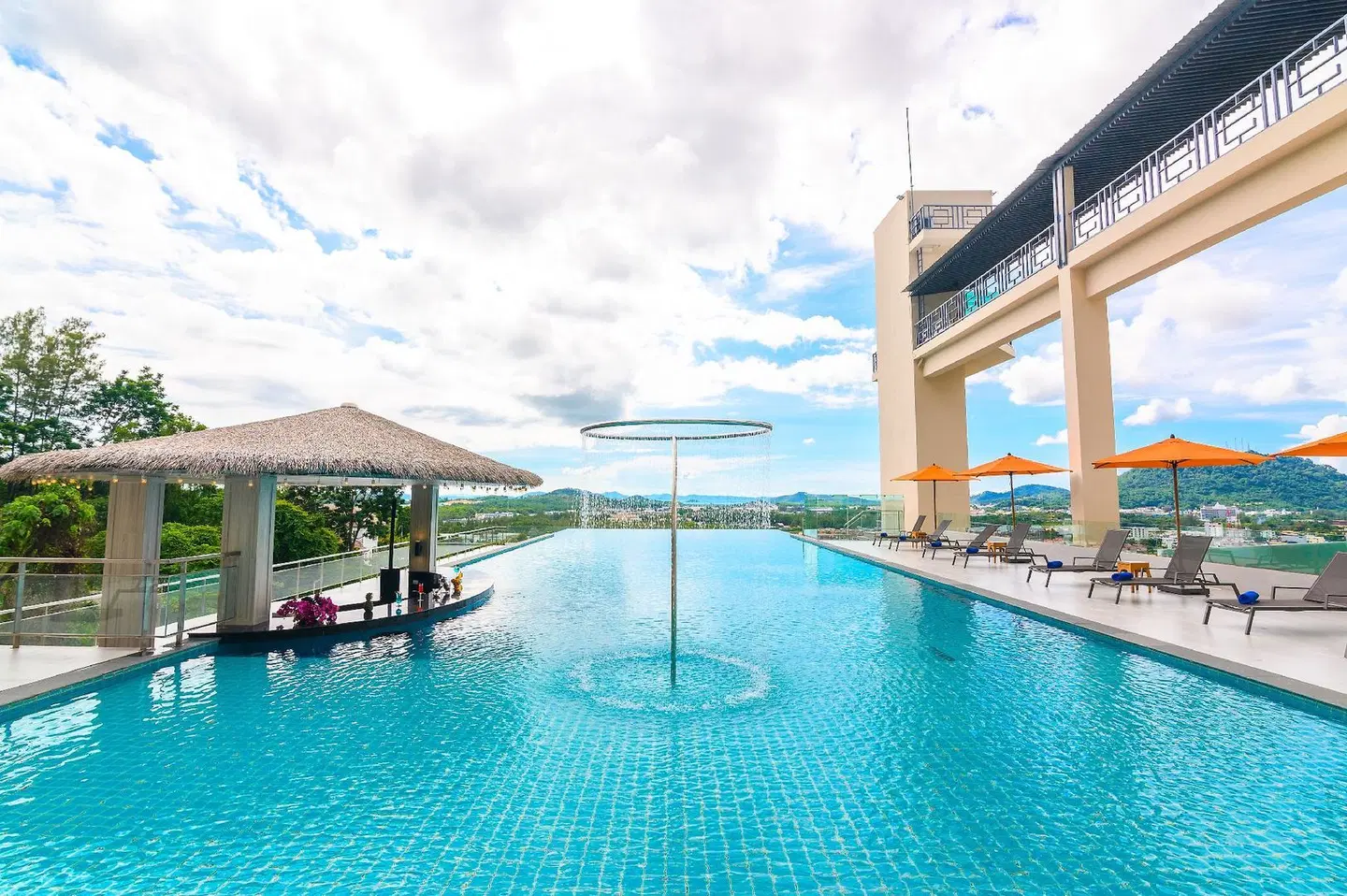 Hilltop Hotel & Residence OUTDOOR_POOL