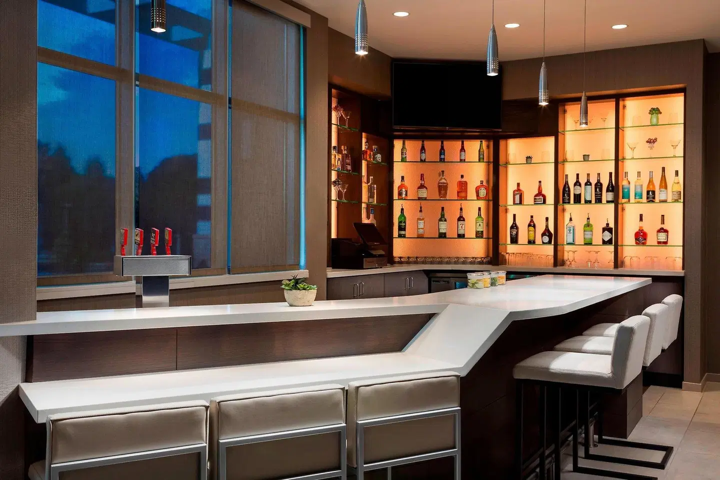 SpringHill Suites by Marriott Belmont Redwood Shores Bar