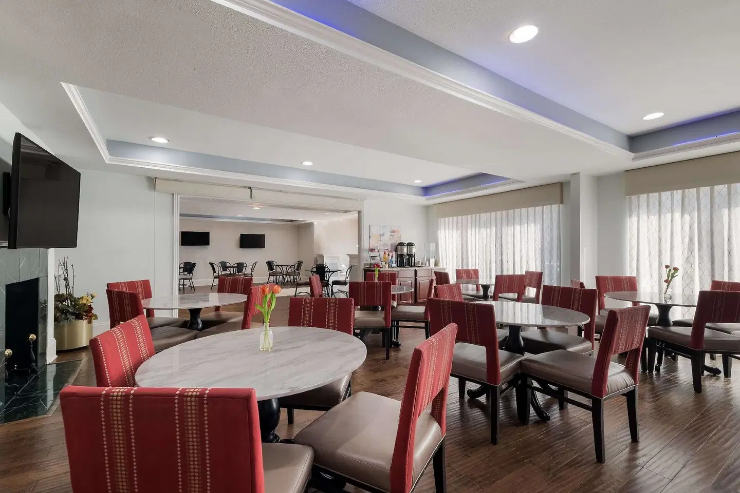 Magnuson Hotel Park Suites Restaurant