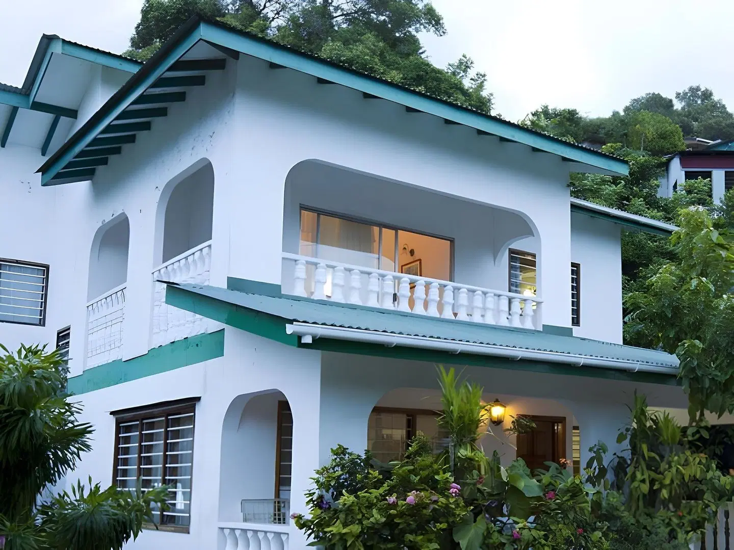 Le Manglier EXTERIOR
