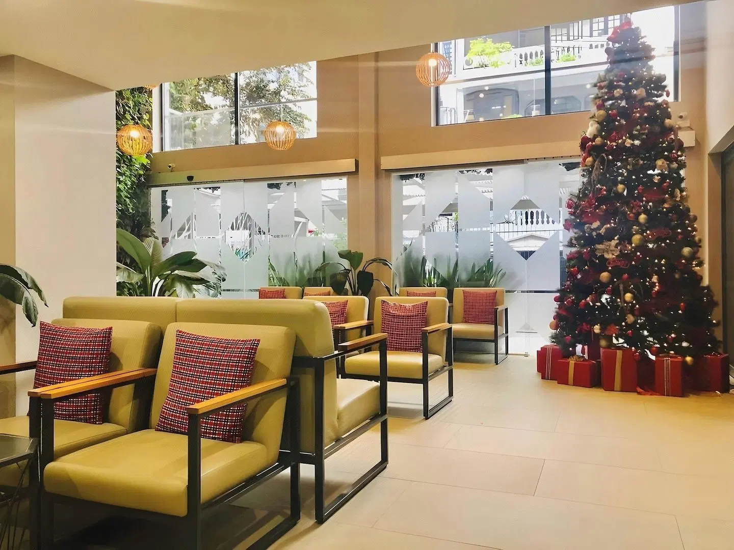 Royal Dragon Hotel LOUNGE_LOBBY
