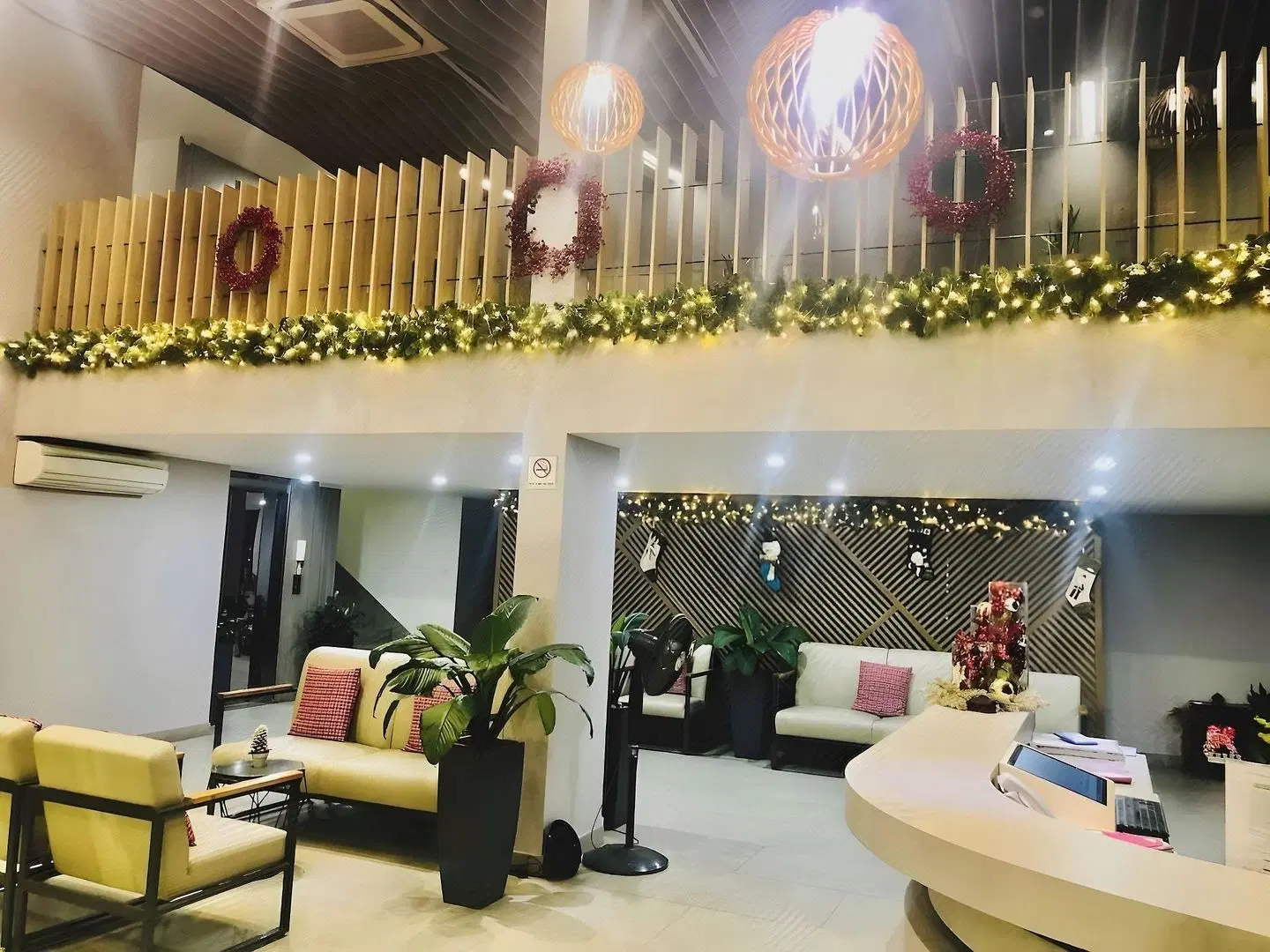 Royal Dragon Hotel LOUNGE_LOBBY