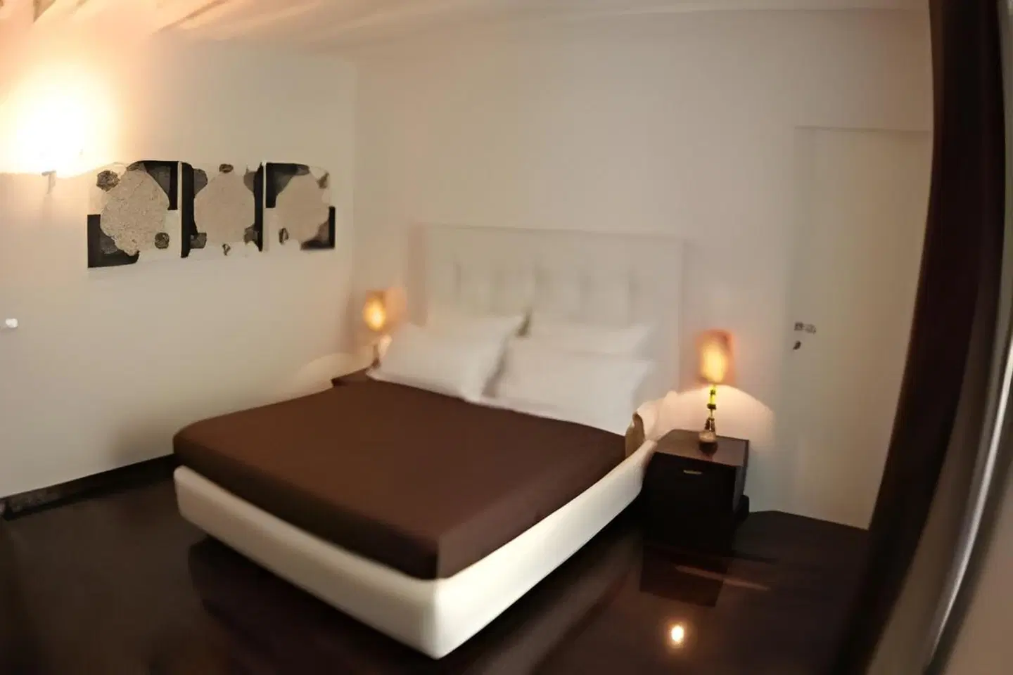 Kame Hall ROOM_EXAMPLE