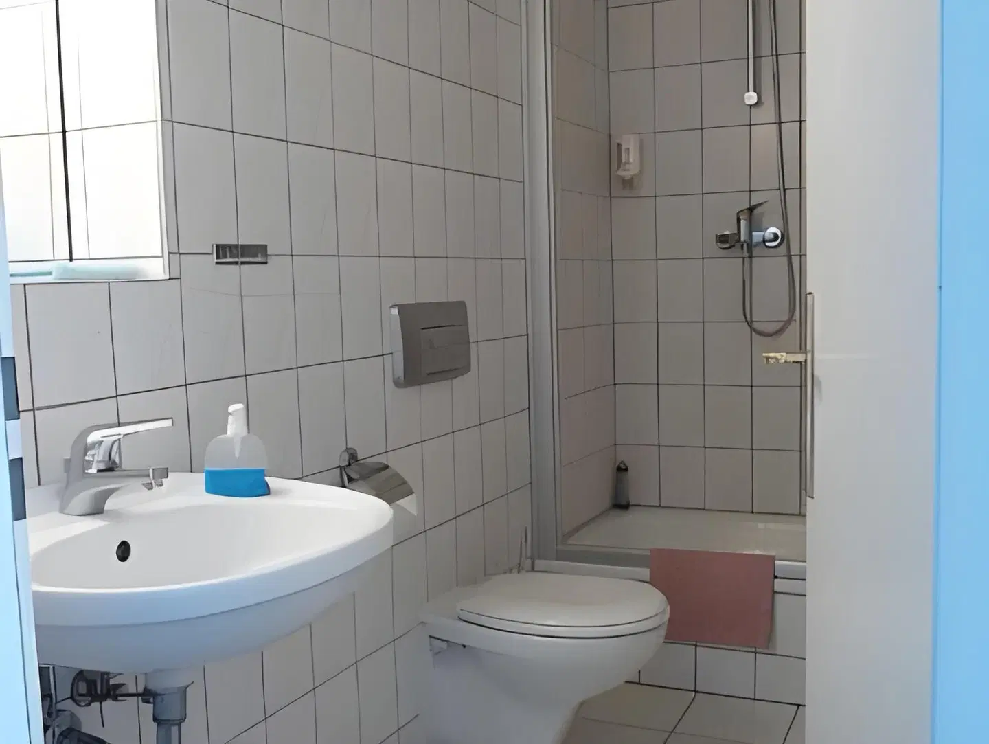 APARTHOTEL 1A Badezimmer