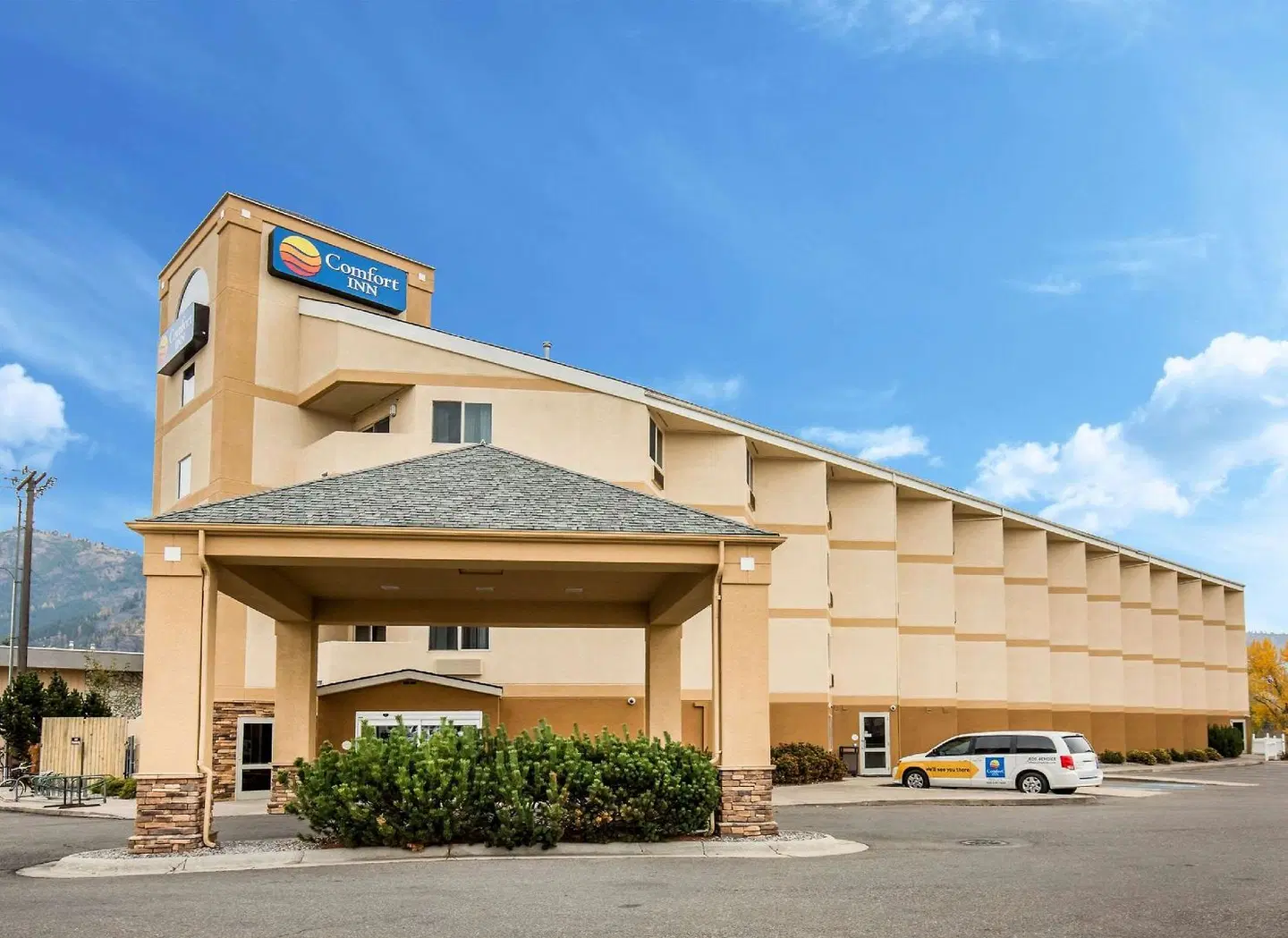 Comfort Inn University EXTERIOR