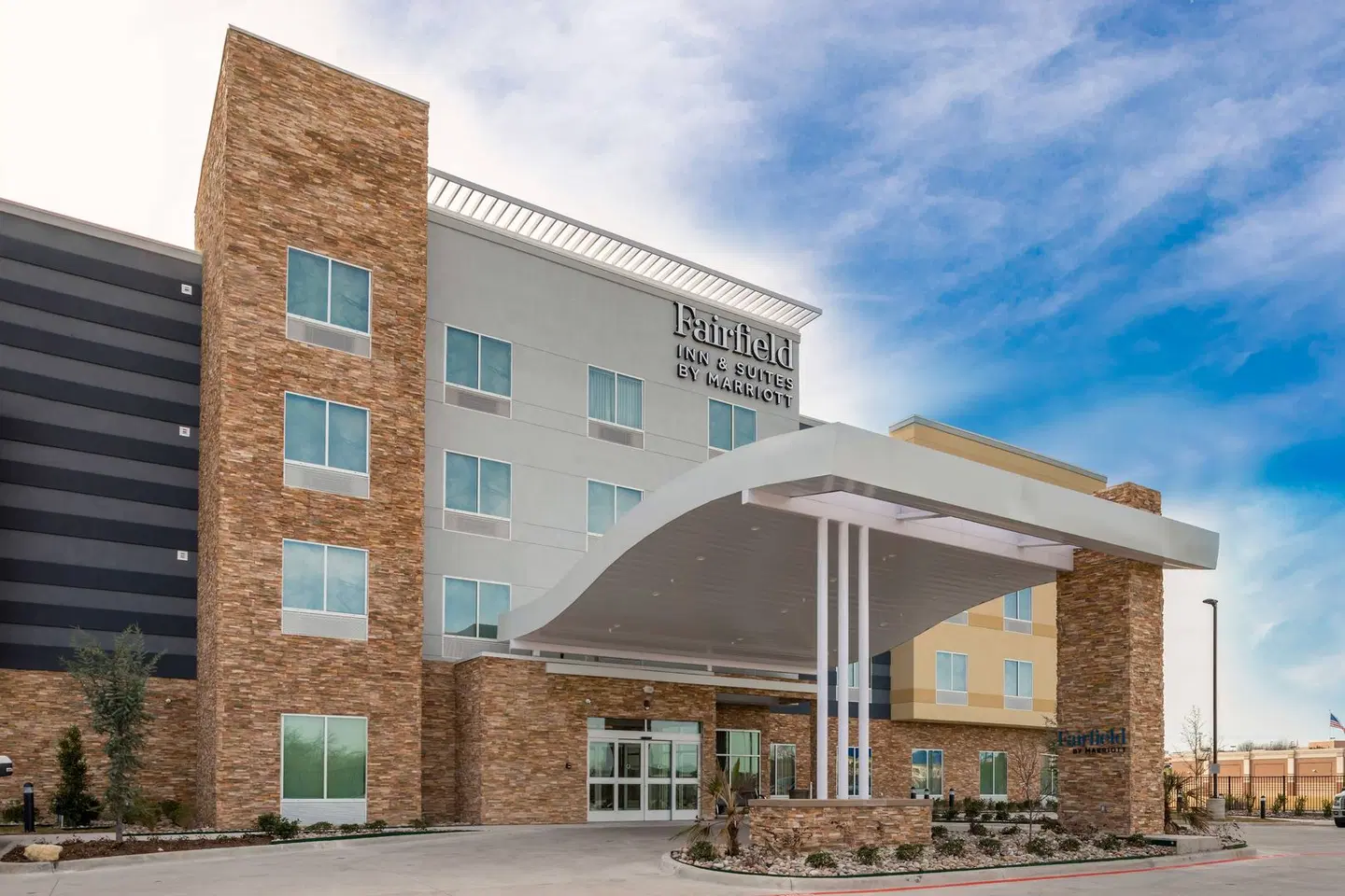 Fairfield Inn & Suites by Marriott Fort Worth Southwest at Cityview EXTERIOR