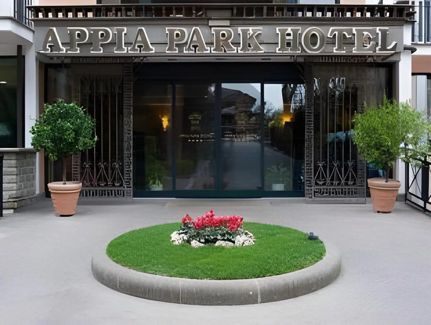 Appia Park Hotel EXTERIOR