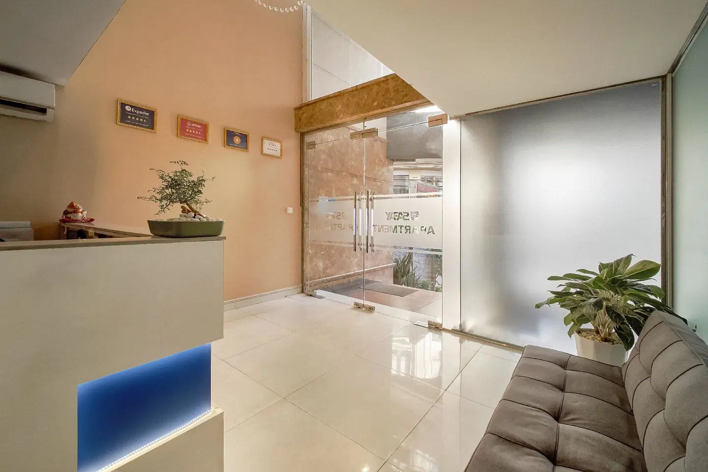 Sabay Airport Apartment Badezimmer