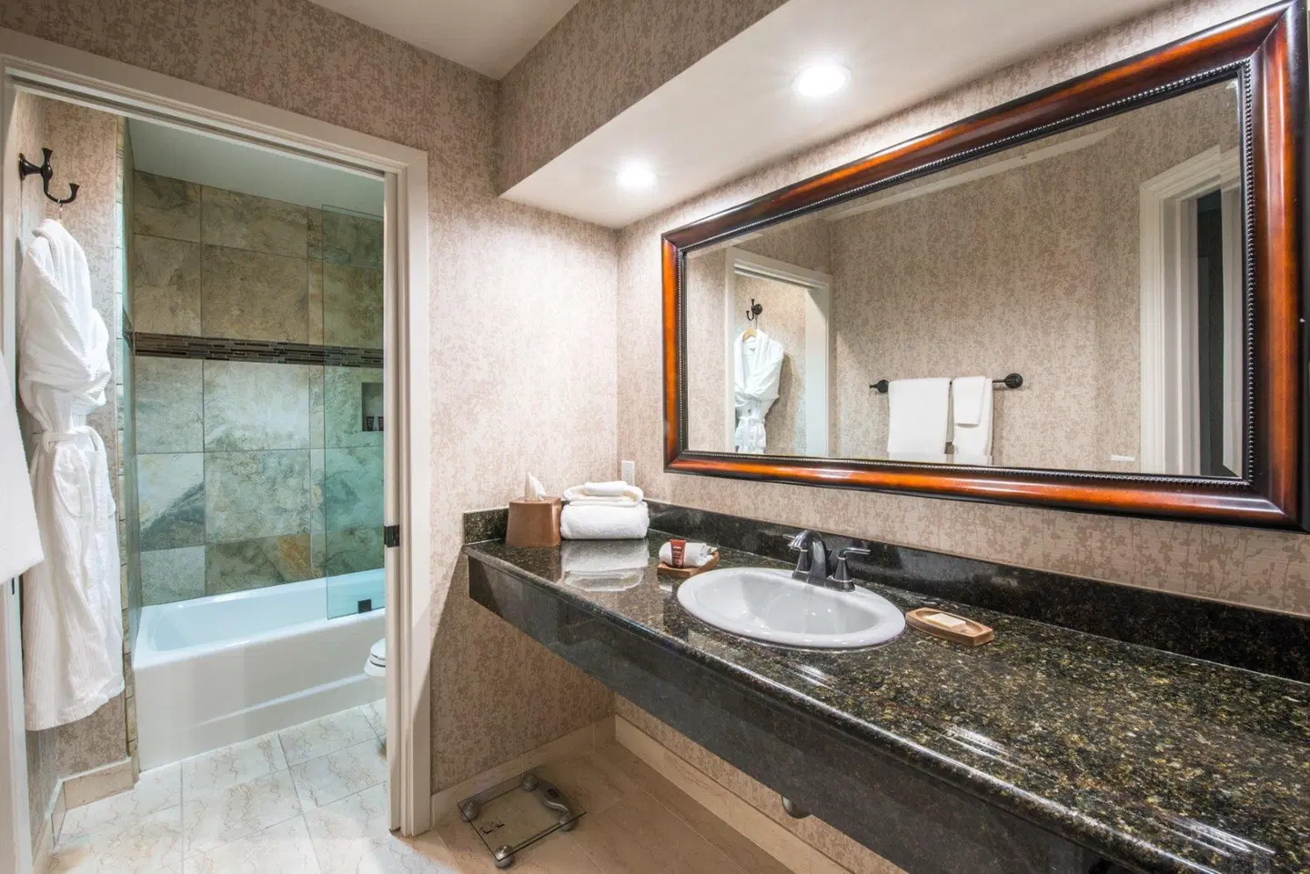The Creekside Inn Badezimmer