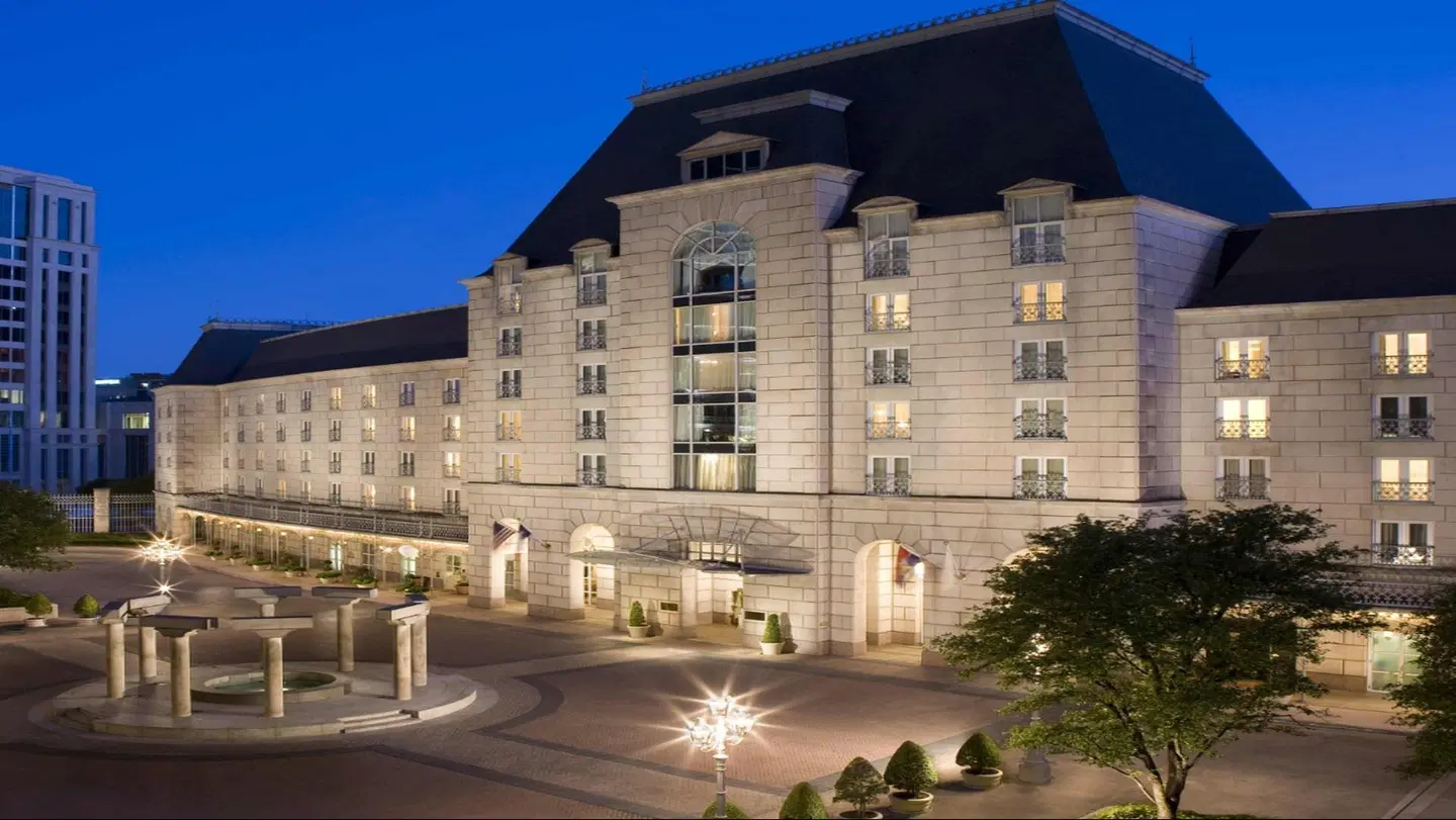 Hotel Crescent Court EXTERIOR