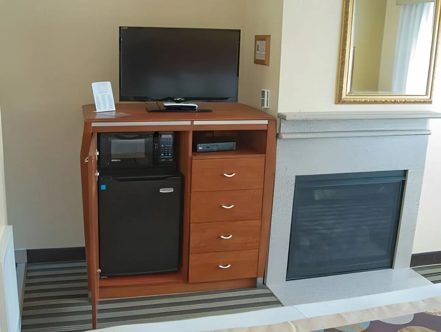 Deer Haven Inn ROOM_EXAMPLE