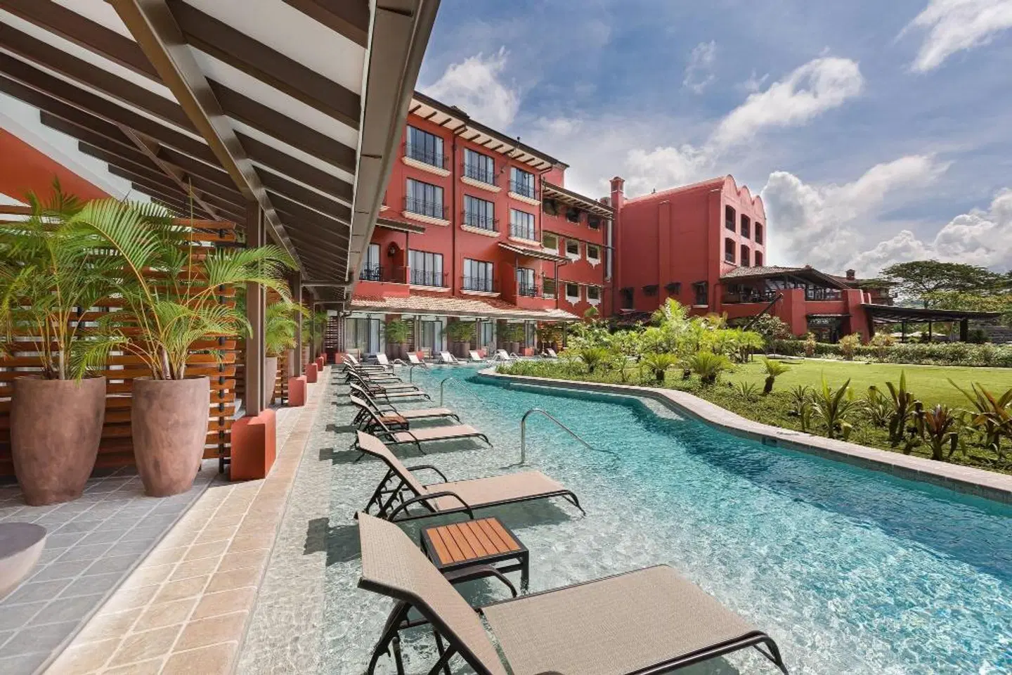 Los Suenos Marriott Ocean & Golf Resort OUTDOOR_POOL