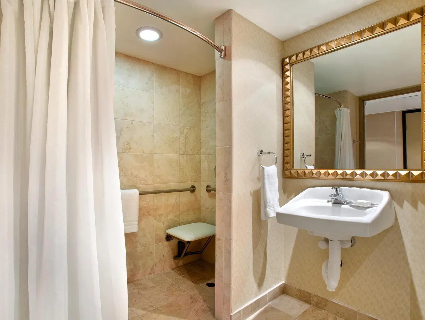 Hilton Stockton Badezimmer