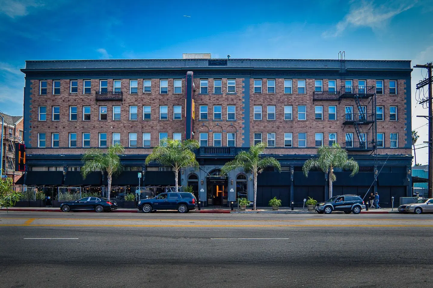 H by H Hospitality EXTERIOR