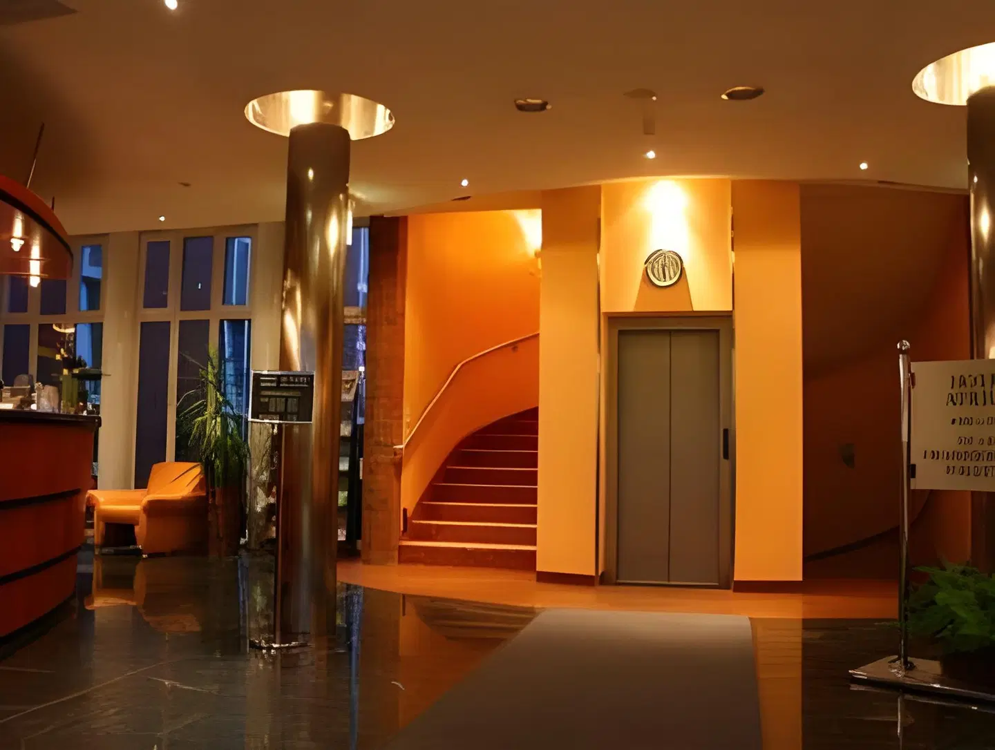 Atrium Krüger LOUNGE_LOBBY