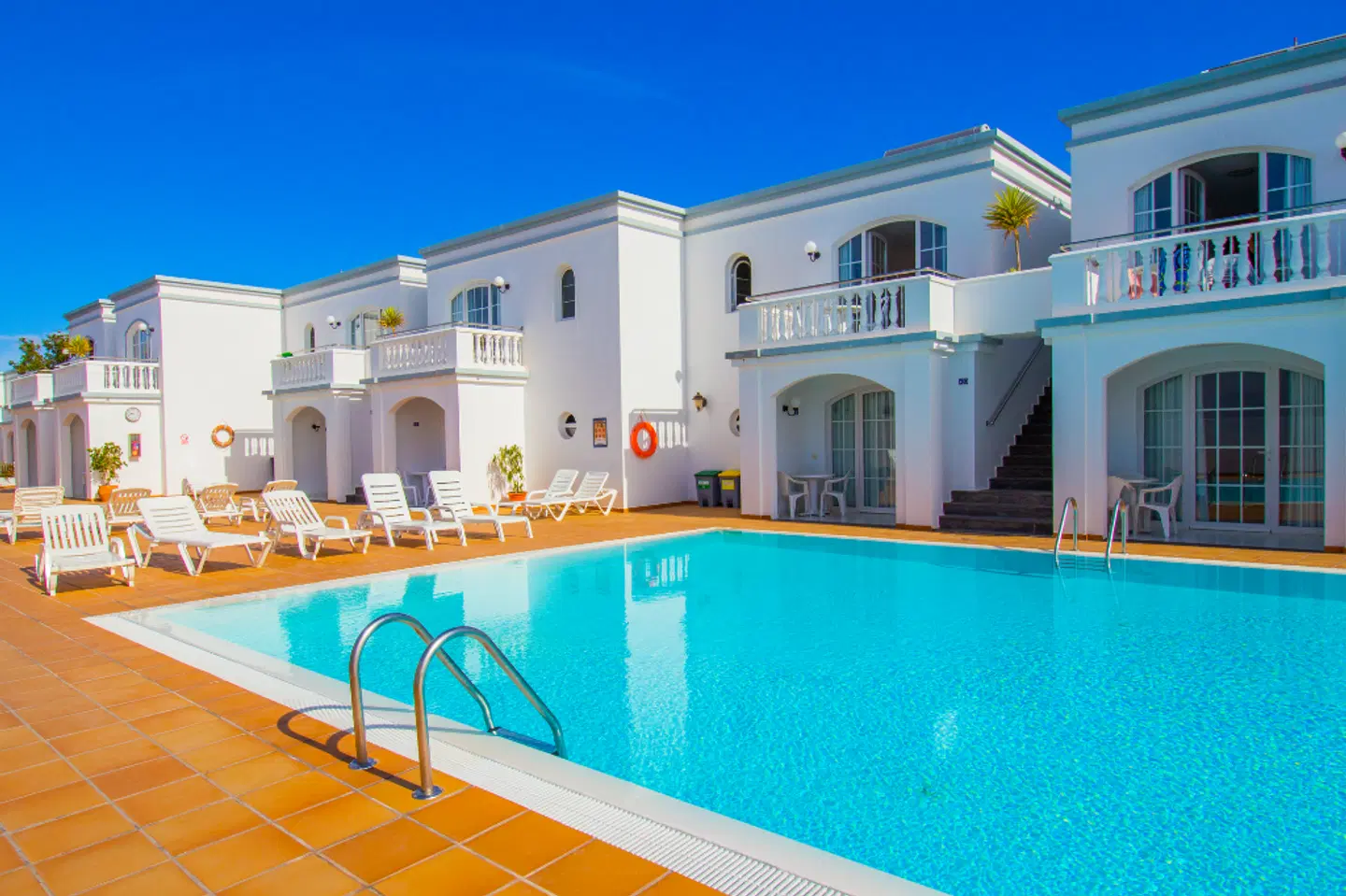 Apartamentos Corona Mar OUTDOOR_POOL