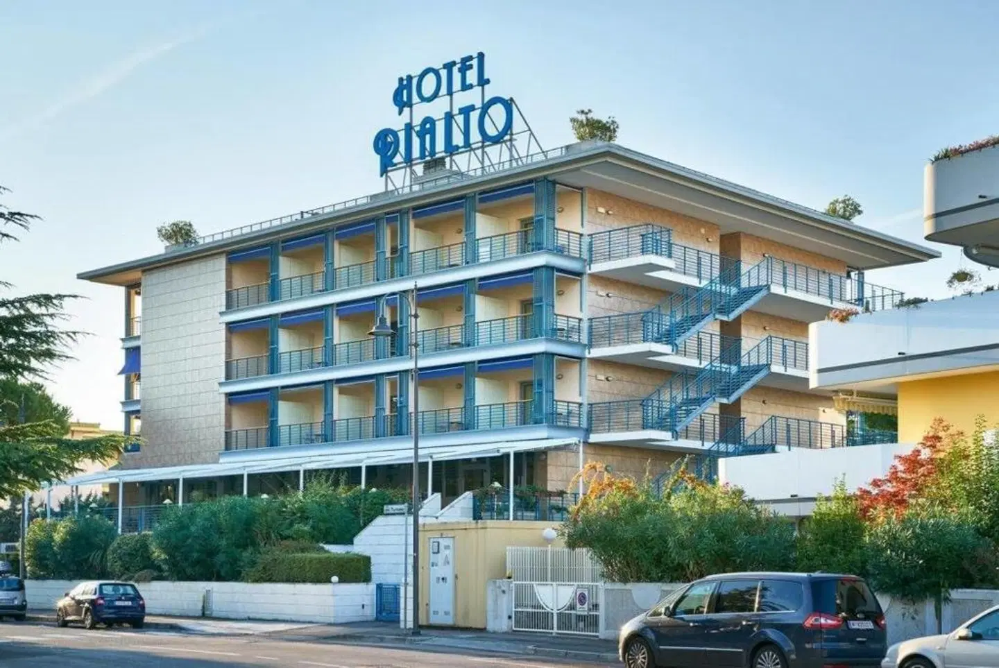 Rialto EXTERIOR