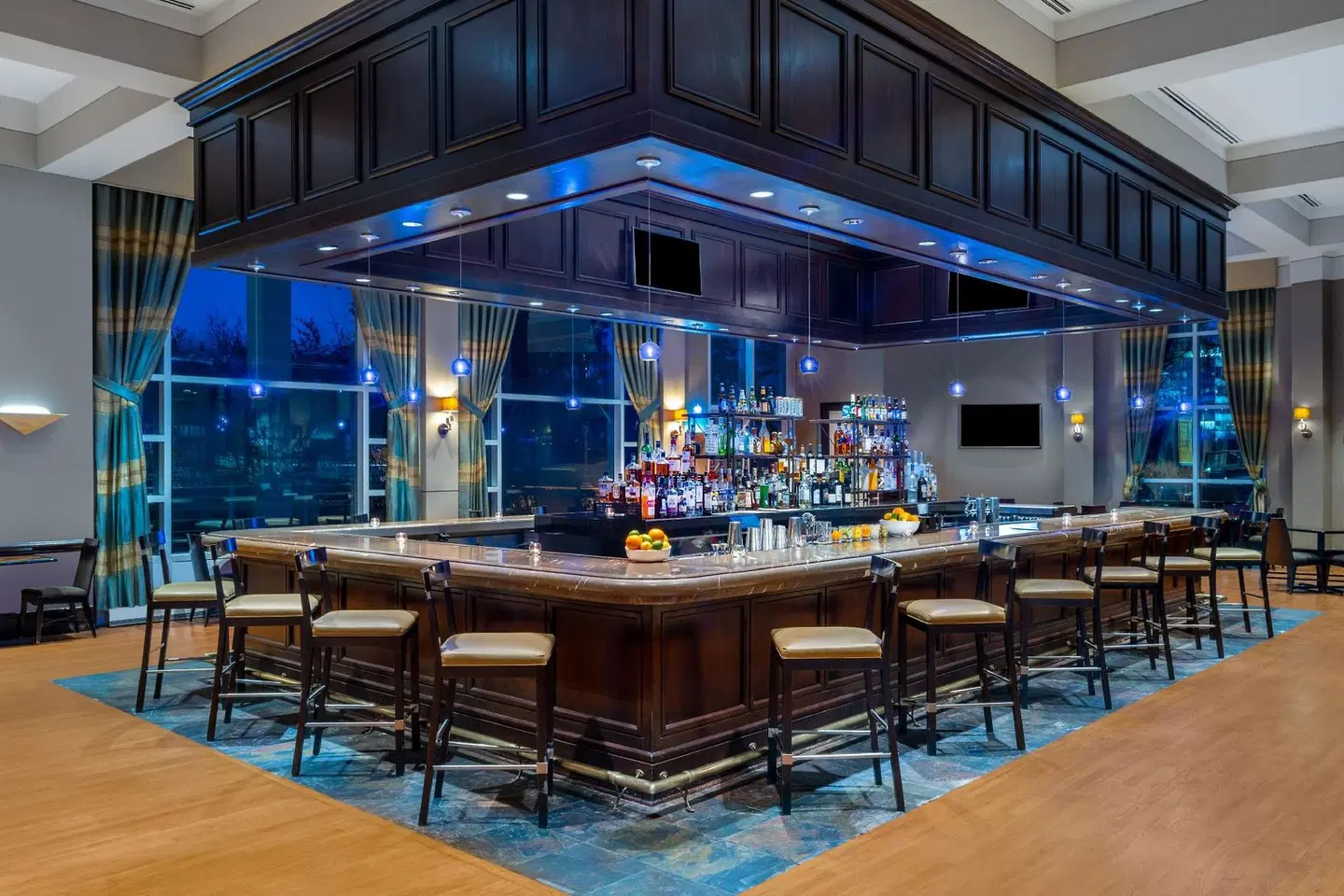 Renaissance Dallas North Hotel Bar