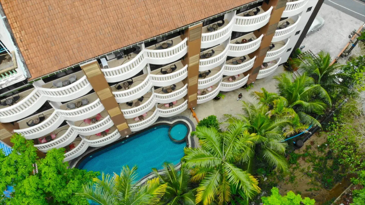 Rattana Hill OUTDOOR_POOL