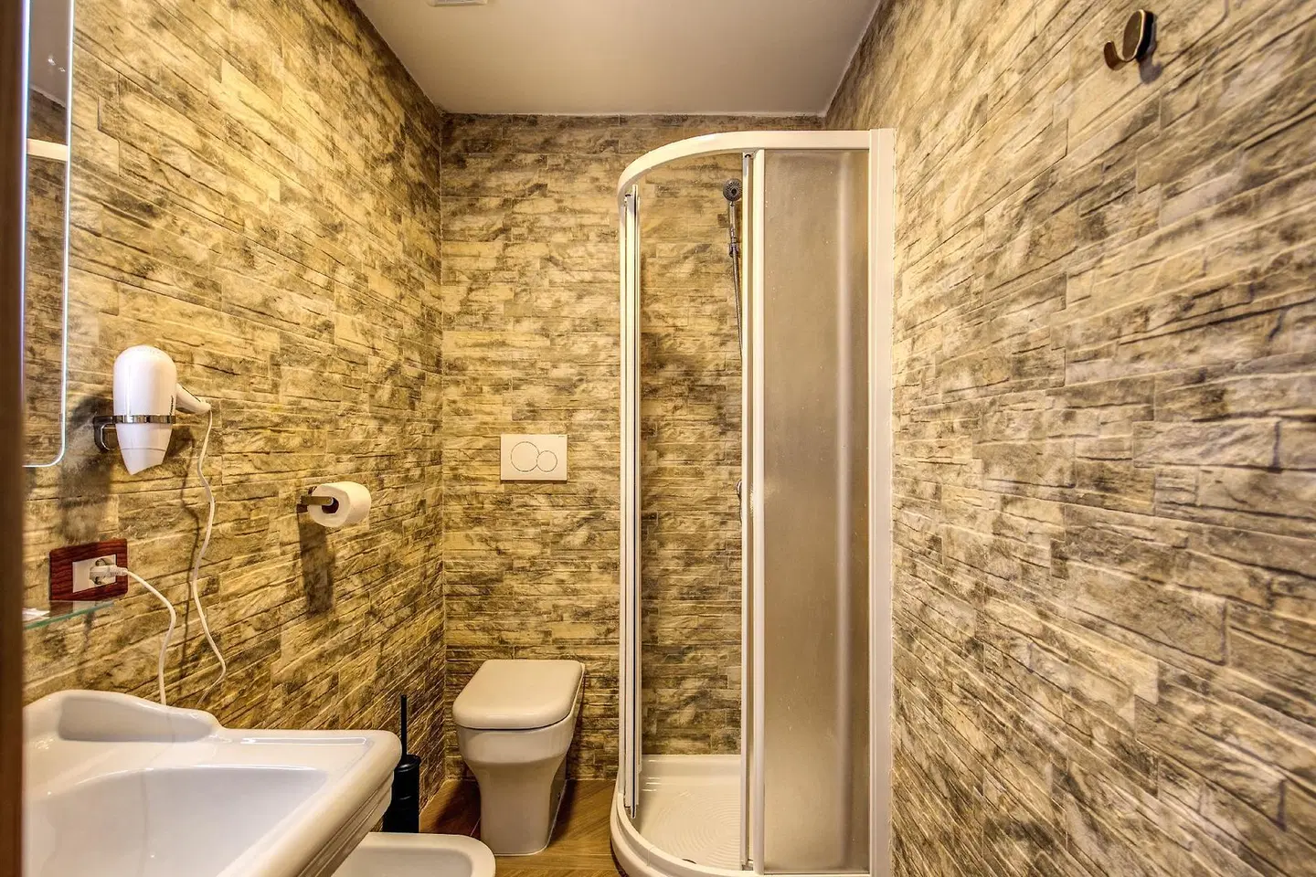 Amici Guesthouse Badezimmer