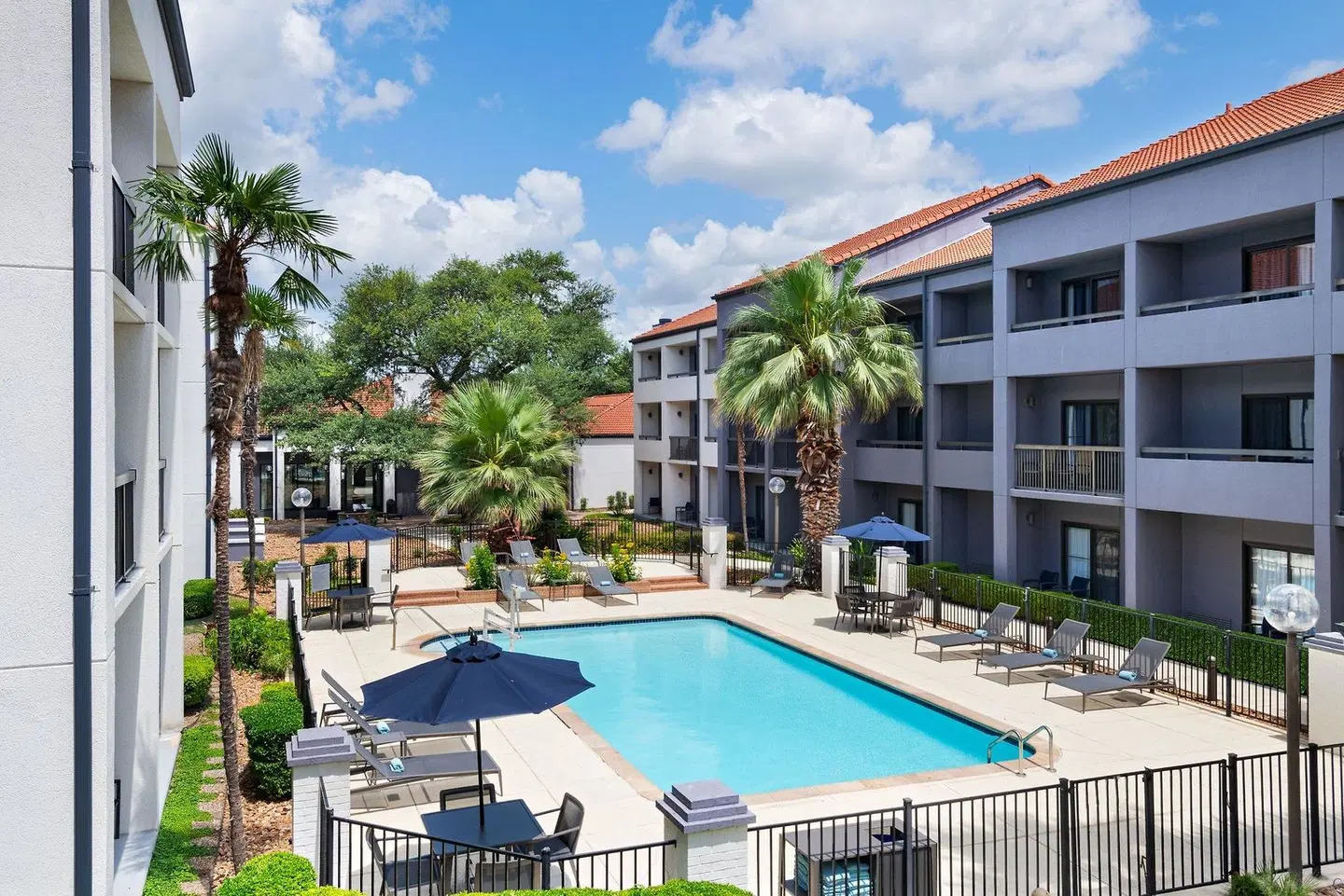 Courtyard by Marriott San Antonio Downtown/Market Square OUTDOOR_POOL