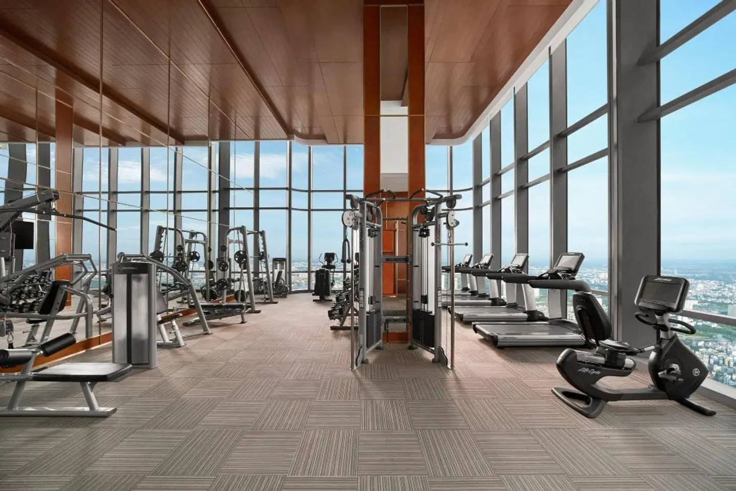 Vinpearl Landmark 81, Autograph Collection SPORTS_AND_LEISURE