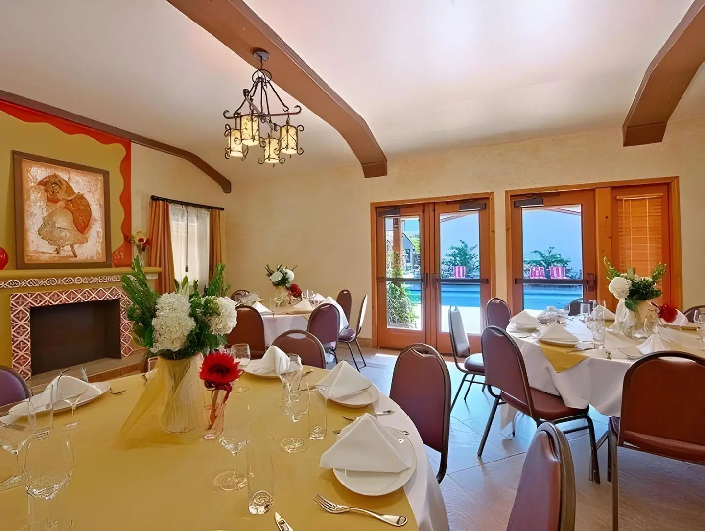 Los Arboles Hotel Restaurant