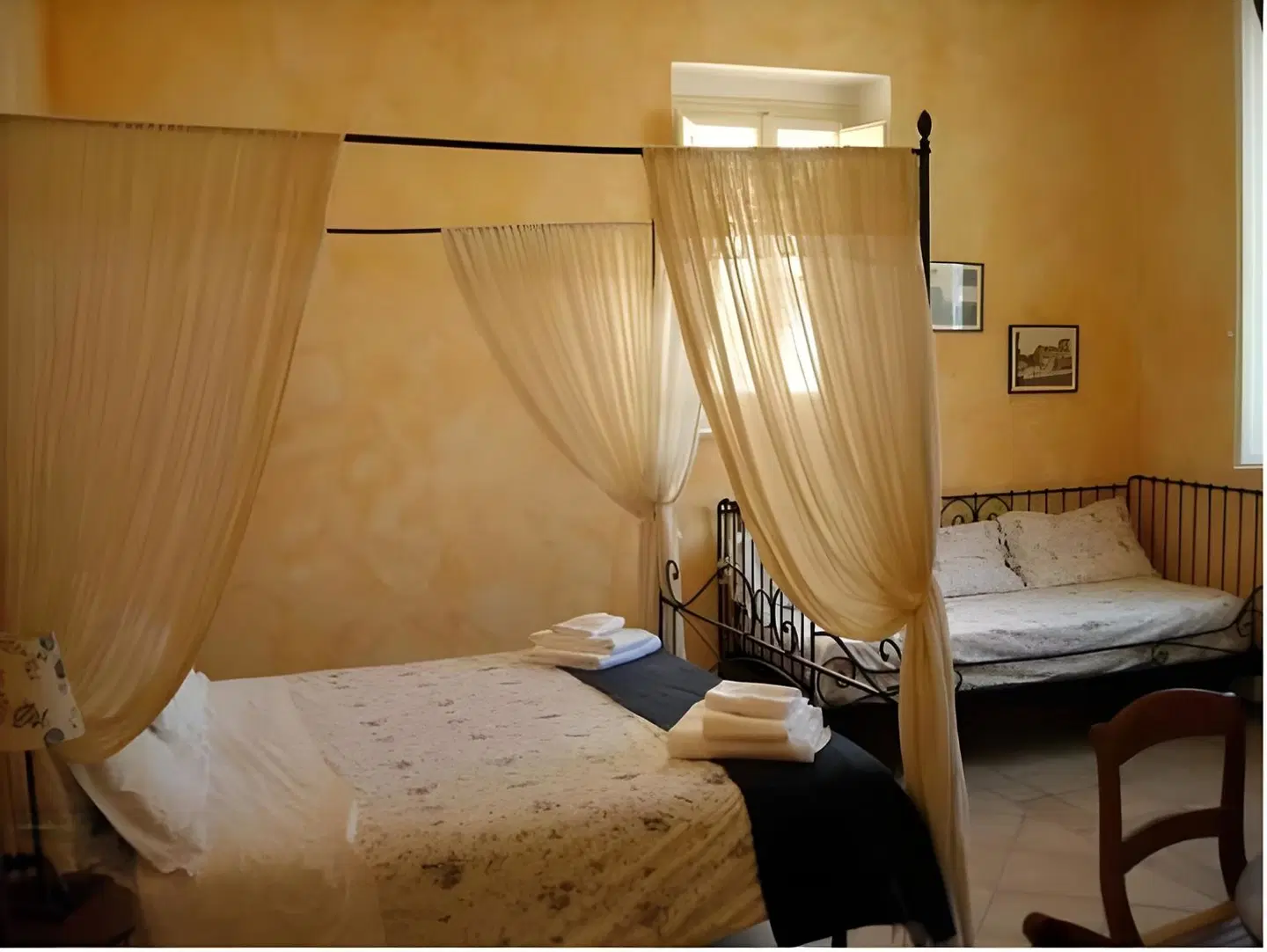 B&B MilleQuattrocento ROOM_EXAMPLE