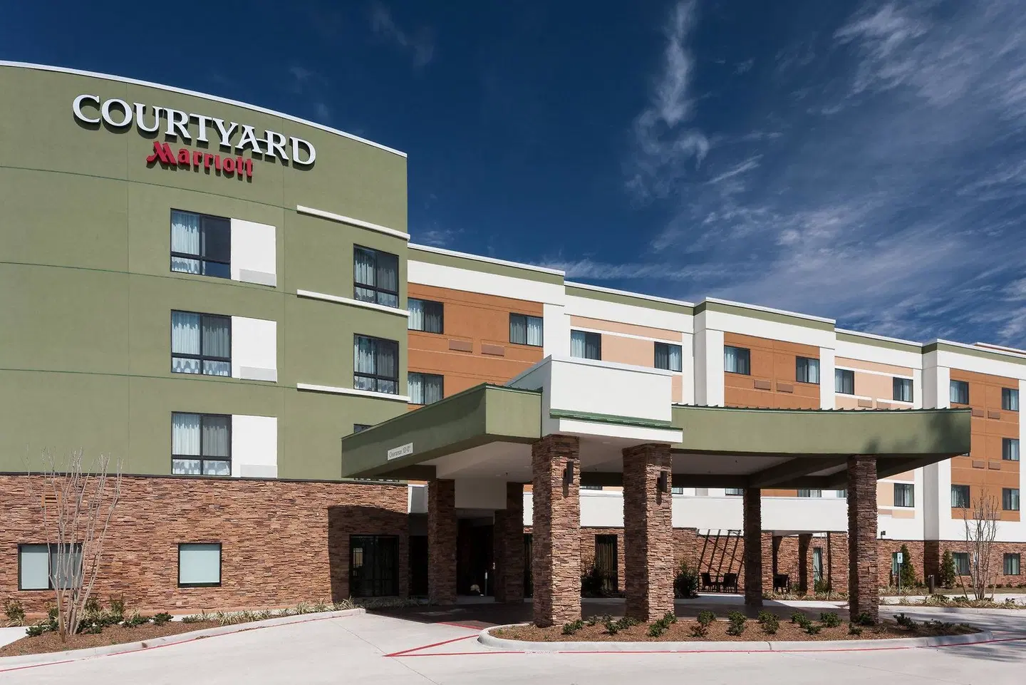 Courtyard by Marriott Houston North/Shenandoah EXTERIOR