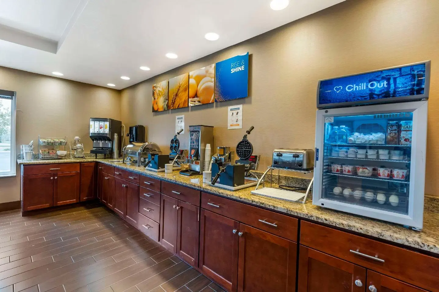 Comfort Suites Redding - Shasta Lake Bar