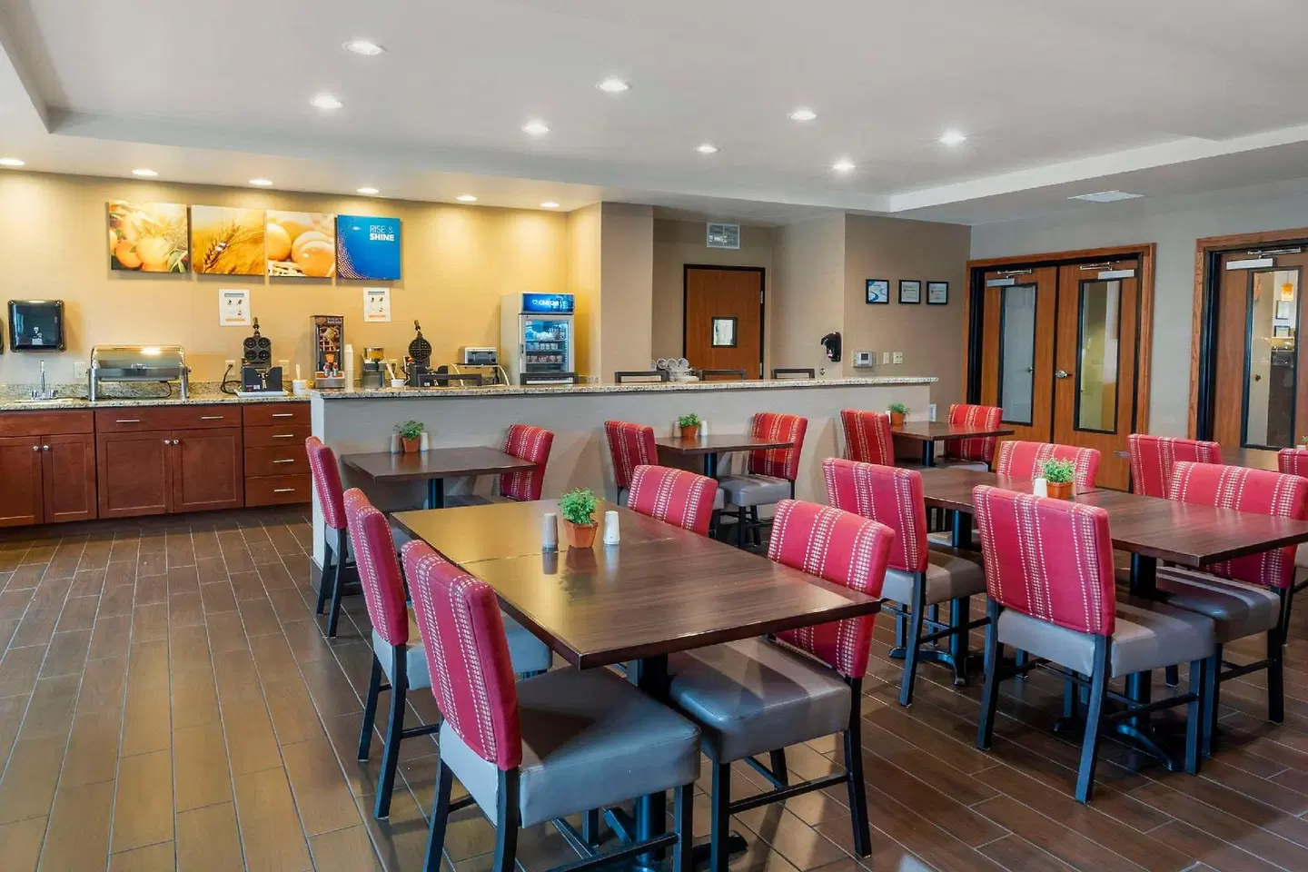 Comfort Suites Redding - Shasta Lake Restaurant