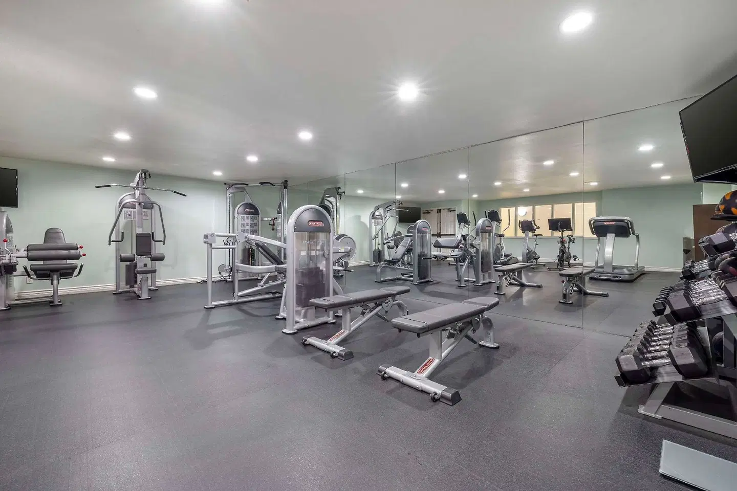 Hilton Vacation Club Riviera Beach & Shores SPORTS_AND_LEISURE