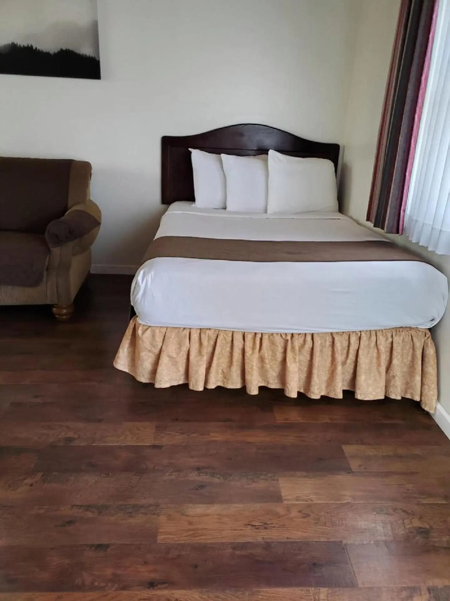 Bide-A-Wee Inn and Cottages ROOM_EXAMPLE