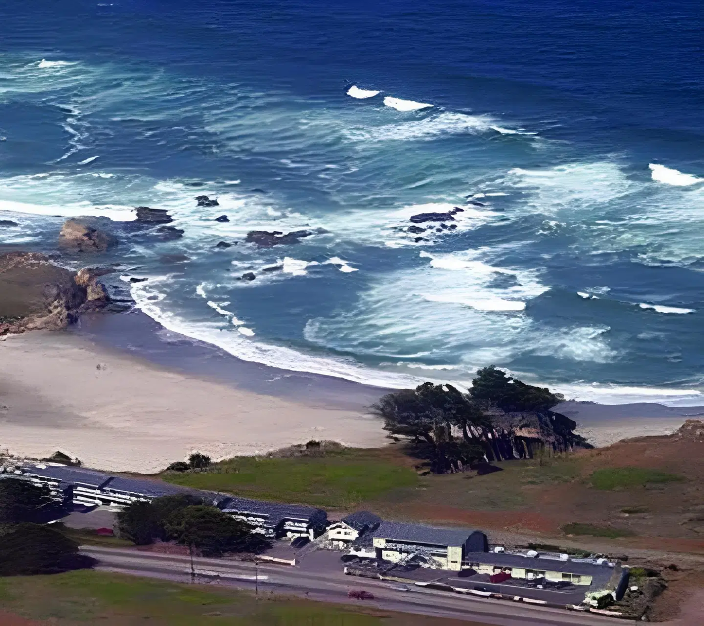 Beachcomber Motel LANDSCAPE