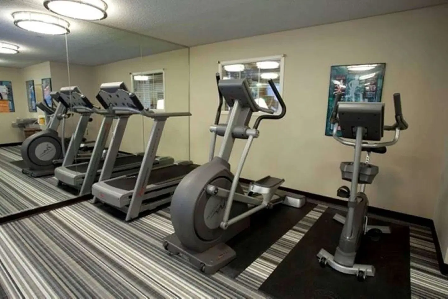Sonesta Simply Suites Houston CityCentre I-10 West SPORTS_AND_LEISURE
